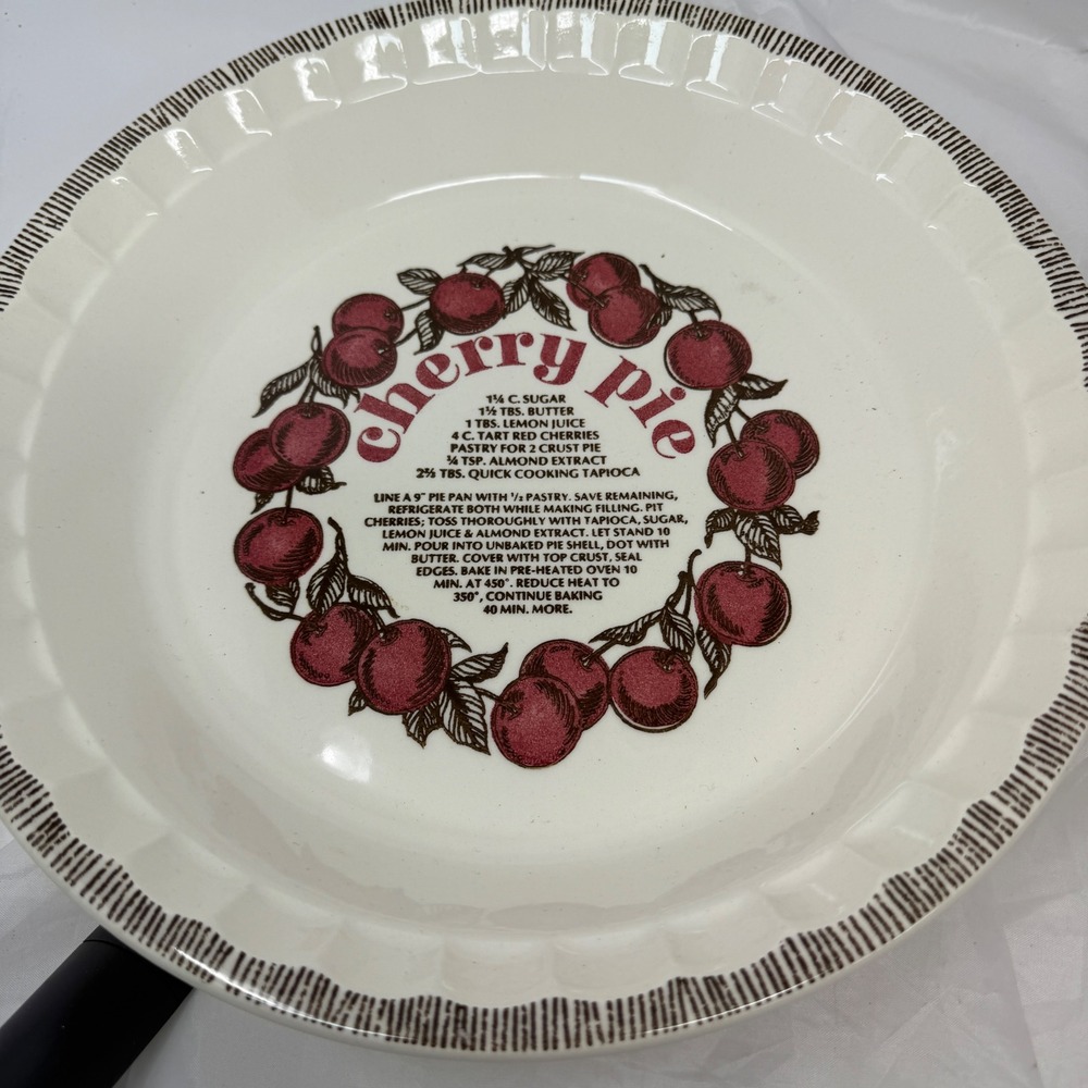 Vintage 1983 Royal China Country Harvest Cherry Pie Recipe Ceramic Baker 10 inch